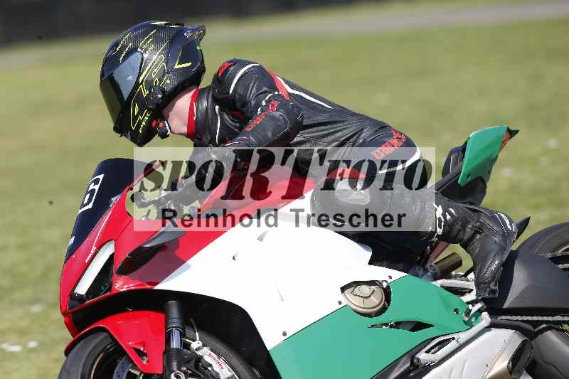 /44 09.08.2025 Plüss Moto Sport ADR/Einsteiger/46